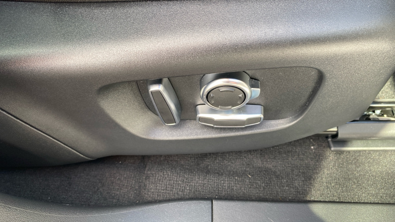 Land Rover Range Rover Evoque 1.5 P270e Autobiography 5dr Auto [Revised] Hatchback